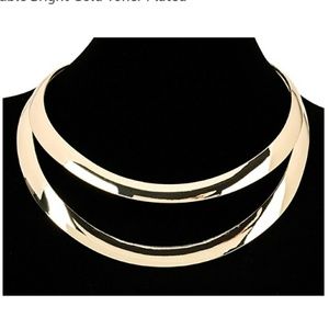 Gold choker